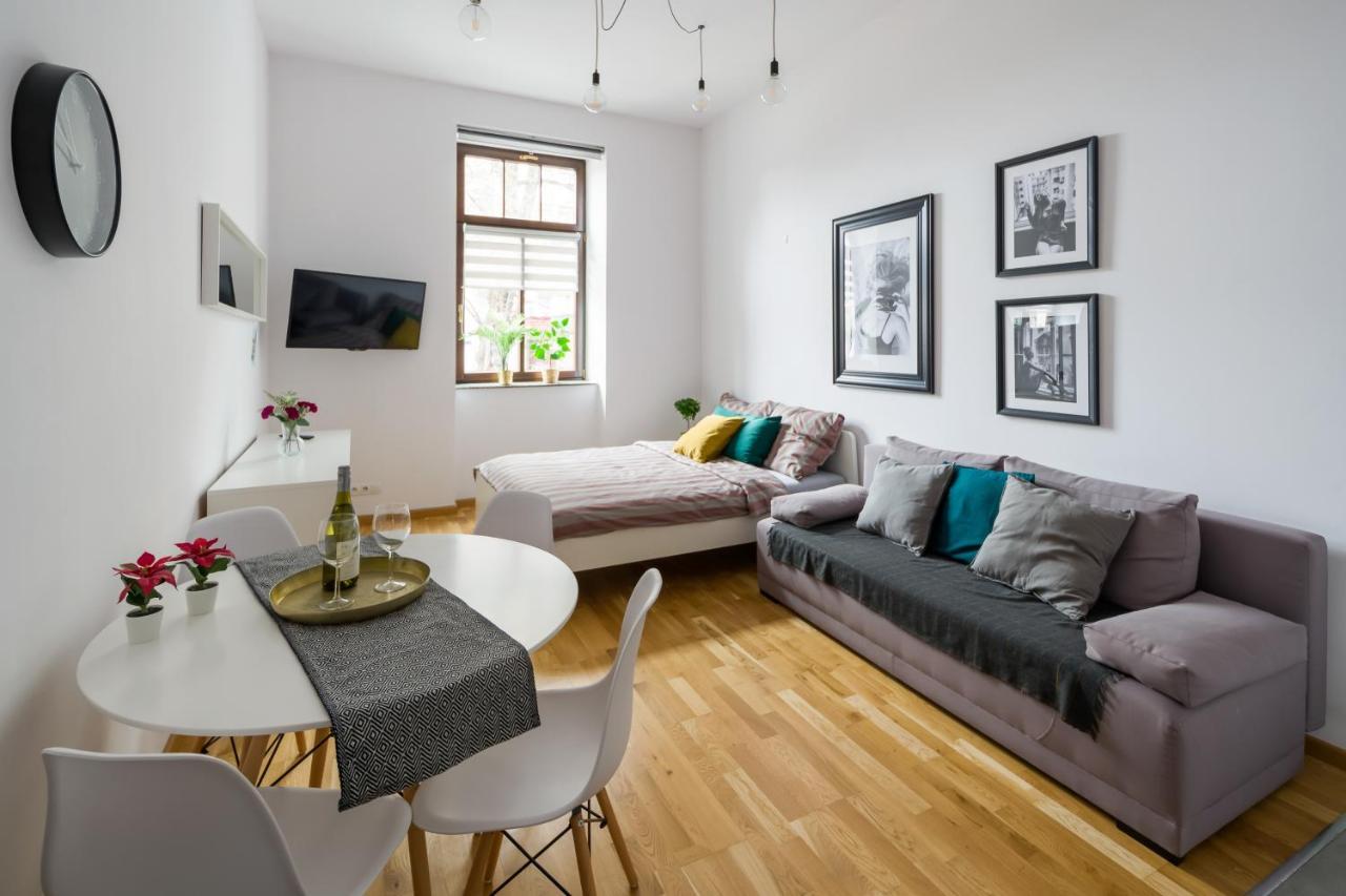 Discover Krakow Apartments - 5 Borowickiej St - Studio Next To Opera And Unity Centre Kraków Exteriör bild